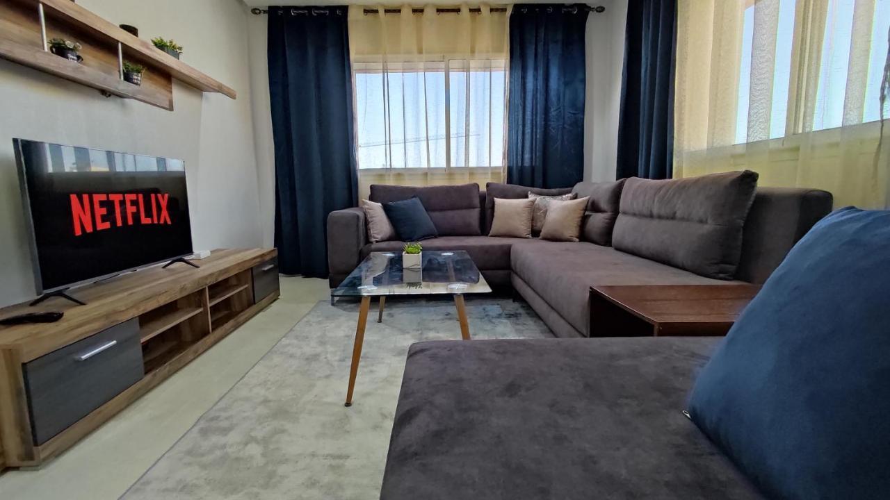 Appartamento Dlx02 Oujda Esterno foto