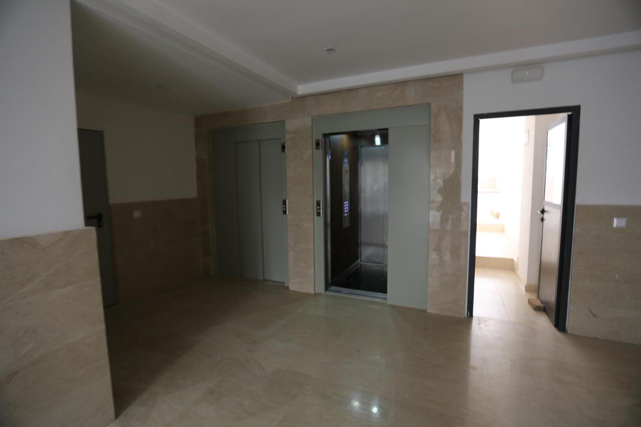 Appartamento Dlx02 Oujda Esterno foto